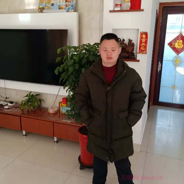 江苏28岁单身帅哥真诚找对象-阿拉善盟征婚相亲网