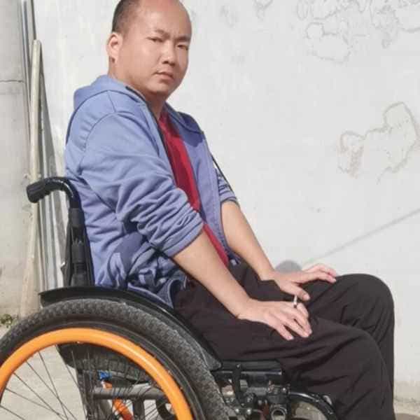 37岁岁陕西单身帅哥 - 阿拉善盟吉缘网