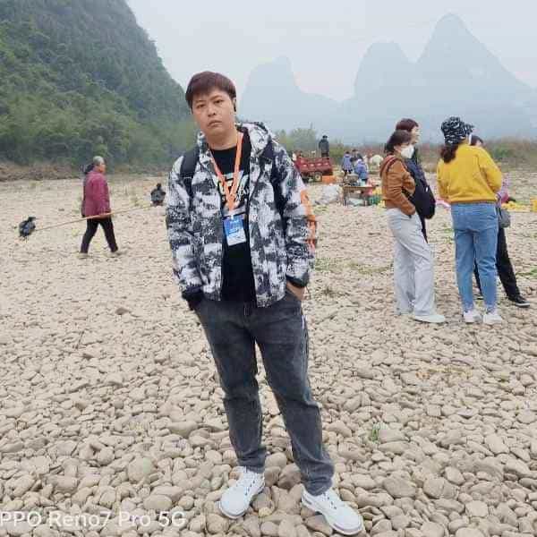 35岁岁浙江单身帅哥 - 阿拉善盟吉缘网