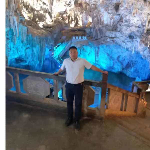 35岁岁云南单身帅哥 - 阿拉善盟吉缘网
