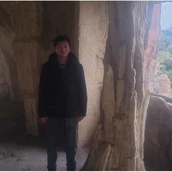 36岁岁湖北单身帅哥 - 阿拉善盟吉缘网