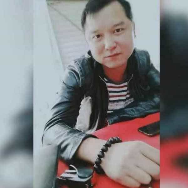 40岁岁湖南单身帅哥 - 阿拉善盟吉缘网