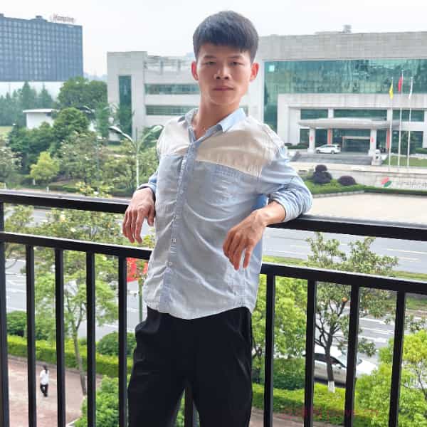 29岁岁湖南单身帅哥 - 阿拉善盟吉缘网