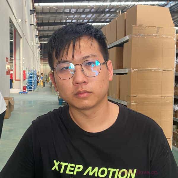 30岁岁广东单身帅哥 - 阿拉善盟吉缘网