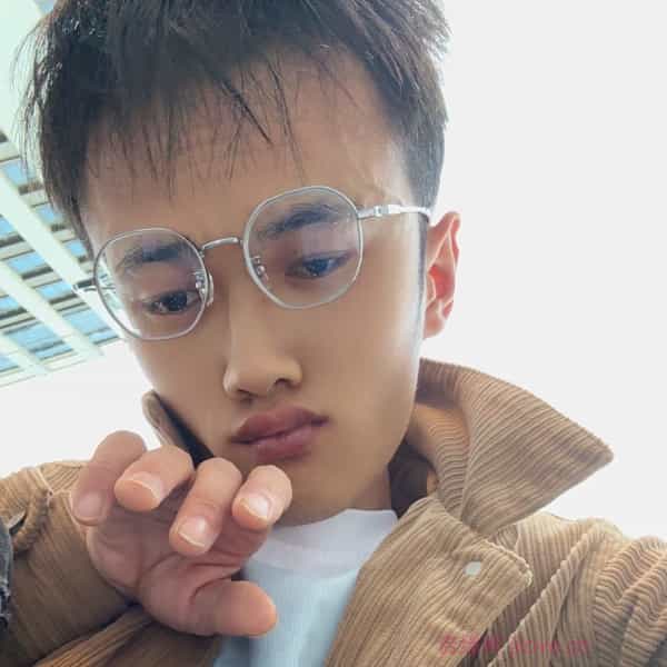 31岁岁贵州单身帅哥 - 阿拉善盟吉缘网
